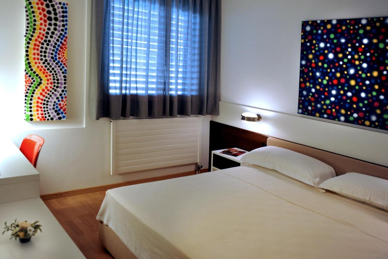 Hotel Garni Centro Chiasso Oda fotoğraf